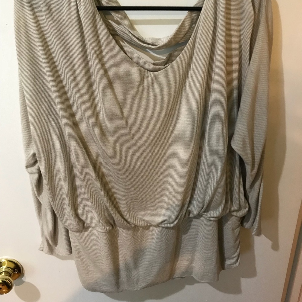White House black market top
